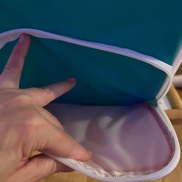 Igloo Retro Backpack Cooler - Picture 8 of 10